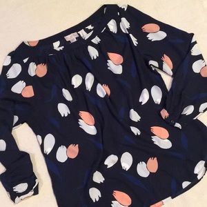 ❤️3/$25❤️ Loft | EUC Navy Blouse with Tulip Print L